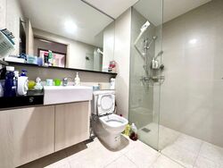 Waterfront Gold (D16), Condominium #600205531